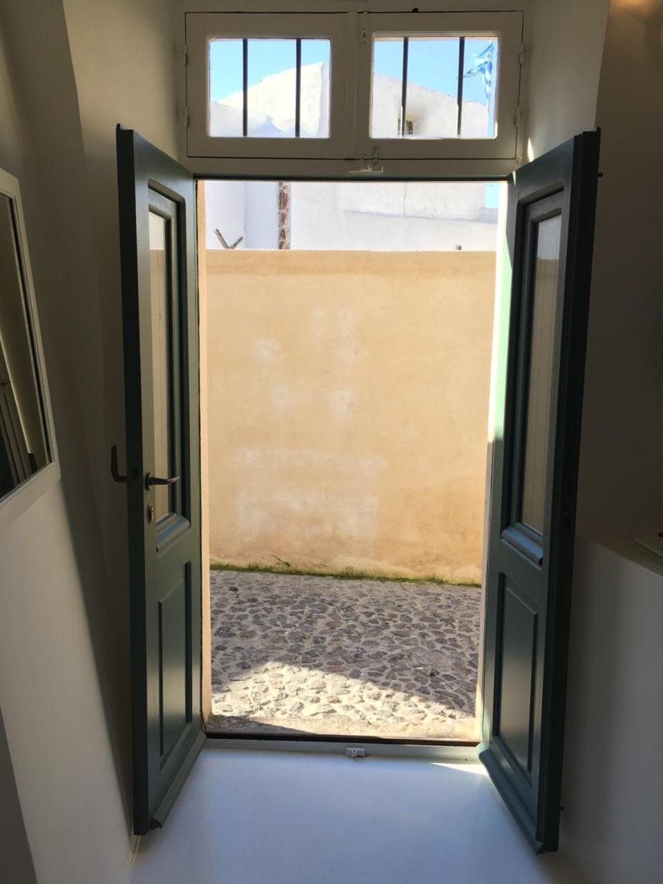 Alsaki Suite By K&K Ia Exterior foto